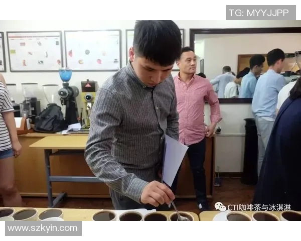 李伟独家分享羽毛球技巧与心得助你提升竞技水平与乐趣