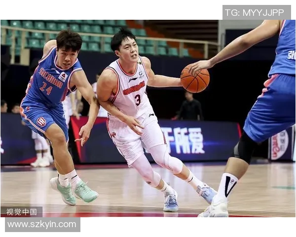 2020年广东队与四川队精彩对决回顾及赛季表现分析